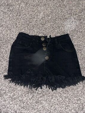 Black Frayed Hem Button-Front Denim Shorts